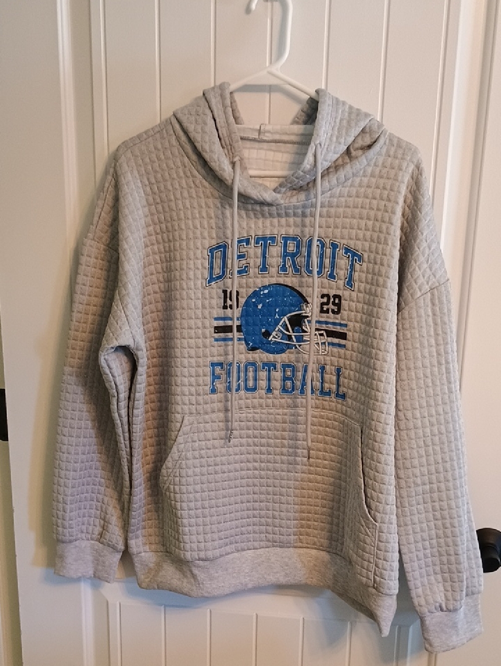 NWOT Woman's XL Detroit Lions Football Grey Quilted Hoodie Sweatshirt